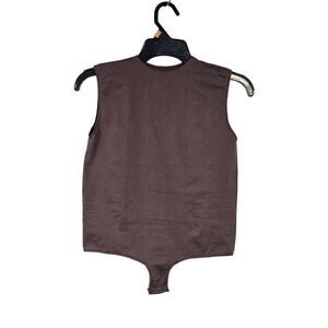 Skims Essential bodysuit Nwot